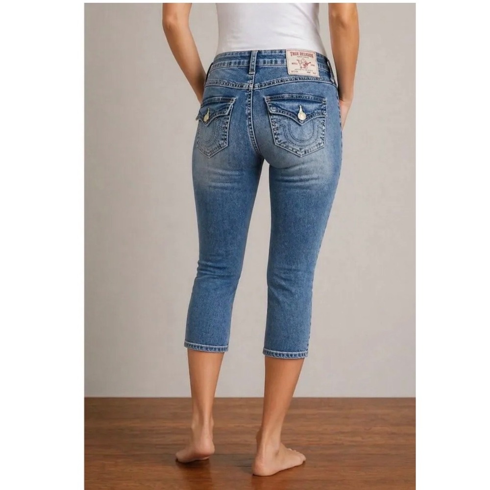 True religion blue denim rolled Capri size 26